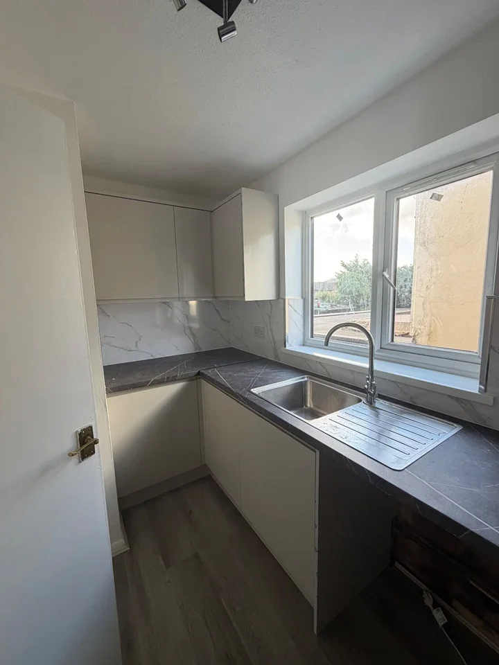Flat Baxter Road in Greater London