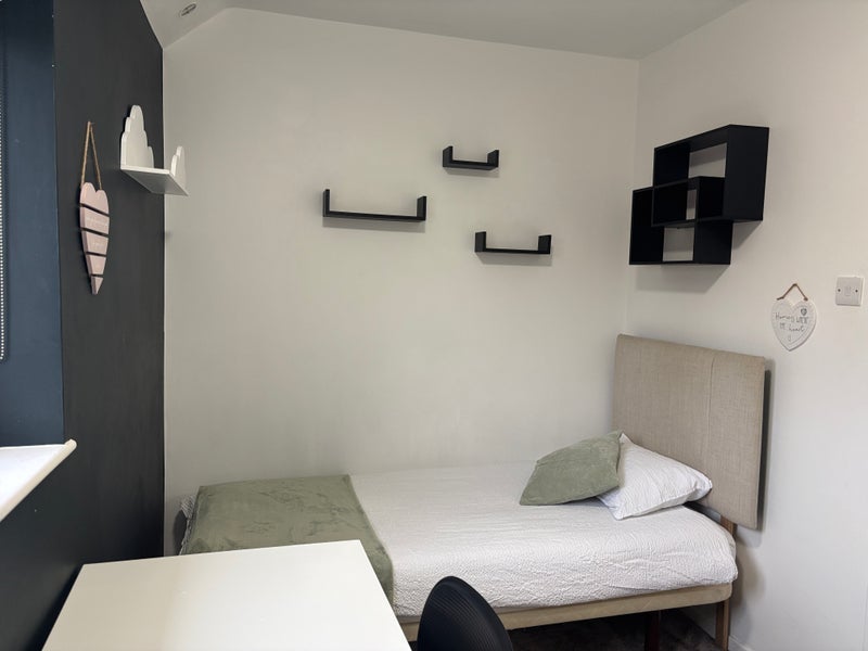 Room Marlwood Drive in Bristol