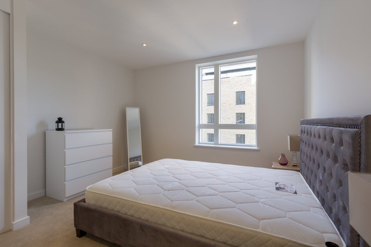 Flat Lionel Road South in Greater London