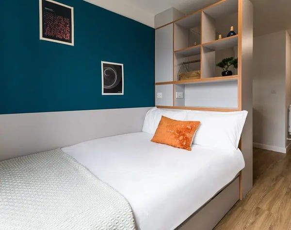 Room Gladstone Place in Brighton