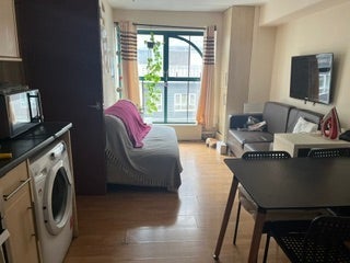 Flat Middlesex Street in Greater London
