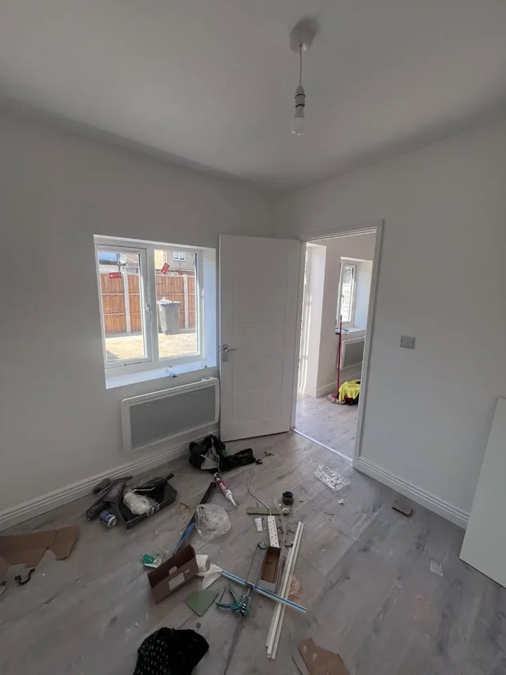 House Brimsdown Avenue in Greater London