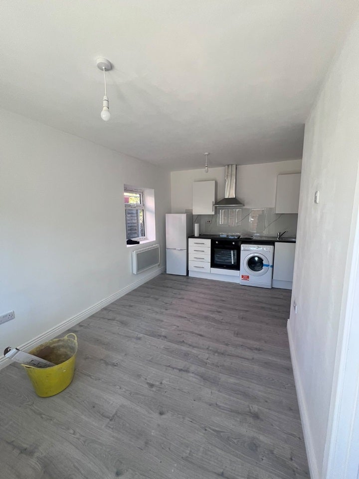 House Brimsdown Avenue in Greater London
