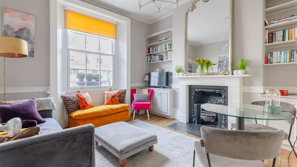 Flat Gayville Road in Greater London