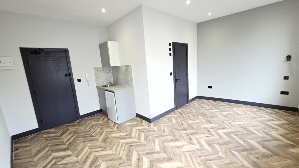 Room Newington Green Road in Greater London