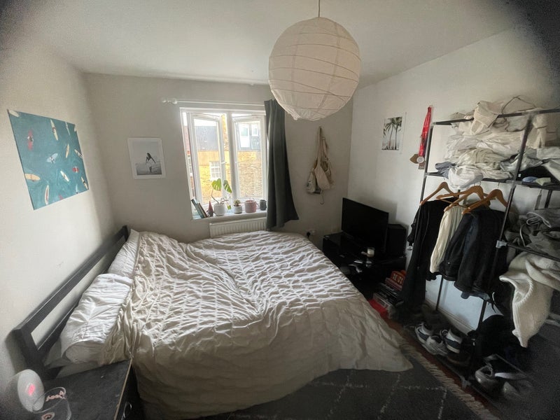 Room Delaford Street in Greater London