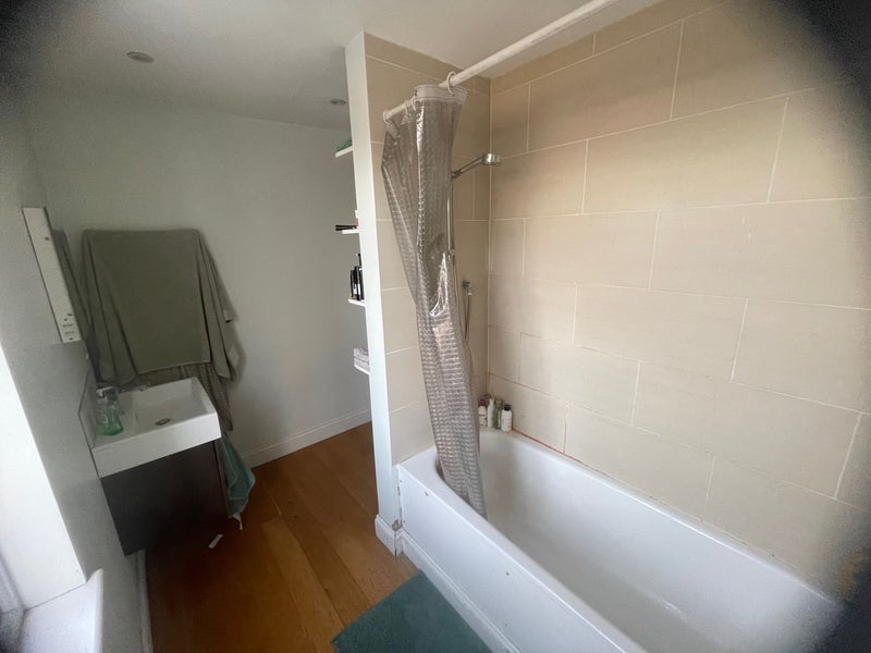 Room Delaford Street in Greater London