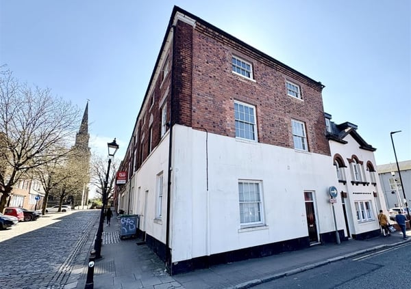 Room Bond Street in Wolverhampton