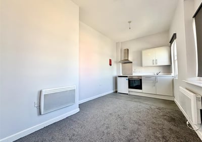Room Bond Street in Wolverhampton