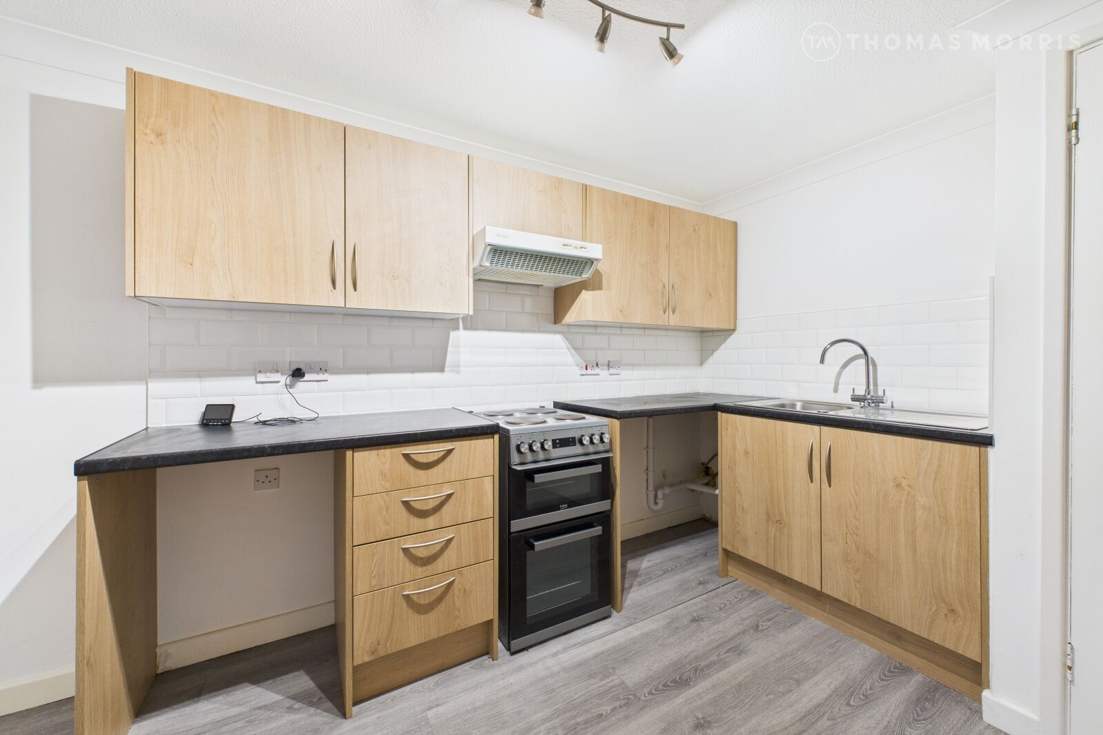 Flat Lion Yard in Huntingdonshire