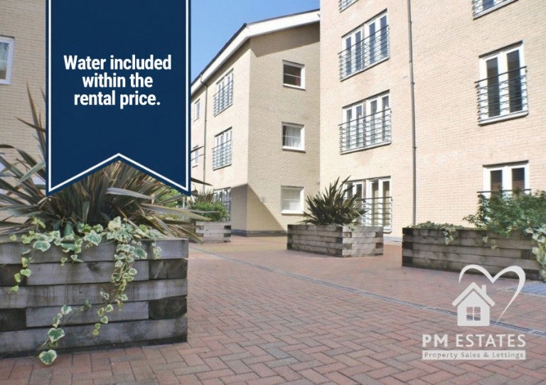 Flat Cannons Court in Uttlesford