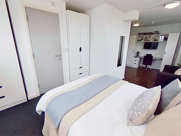 Room Milton Street in Nottingham