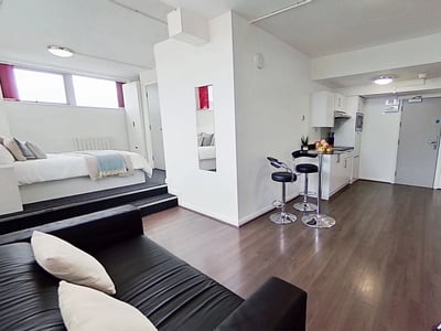 Room Milton Street in Nottingham
