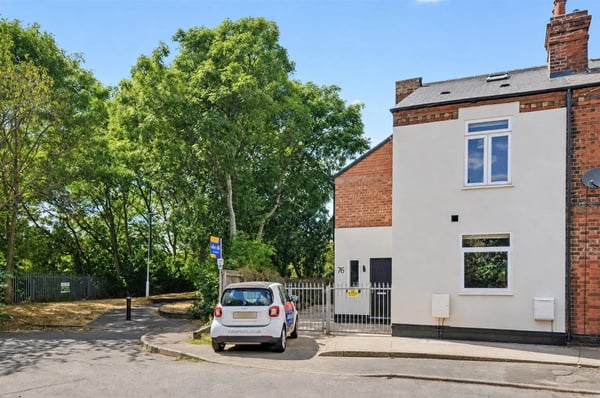 Room Carnarvon Street in Gedling