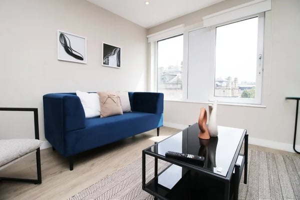 Flat Mount Stuart Square in Cardiff