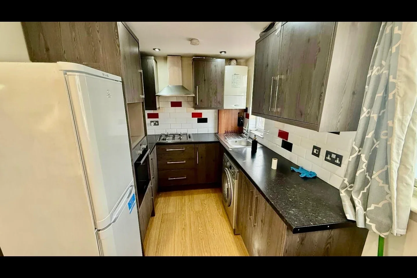 Flat Southdown Crescent in Greater London