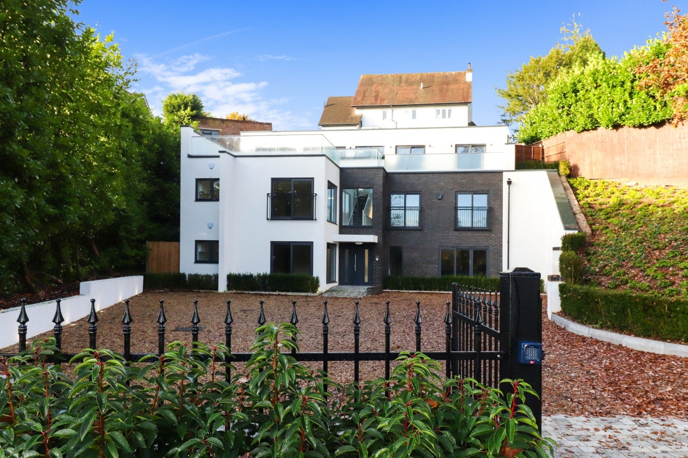 Flat Woodlands Close in Gerrards Cross