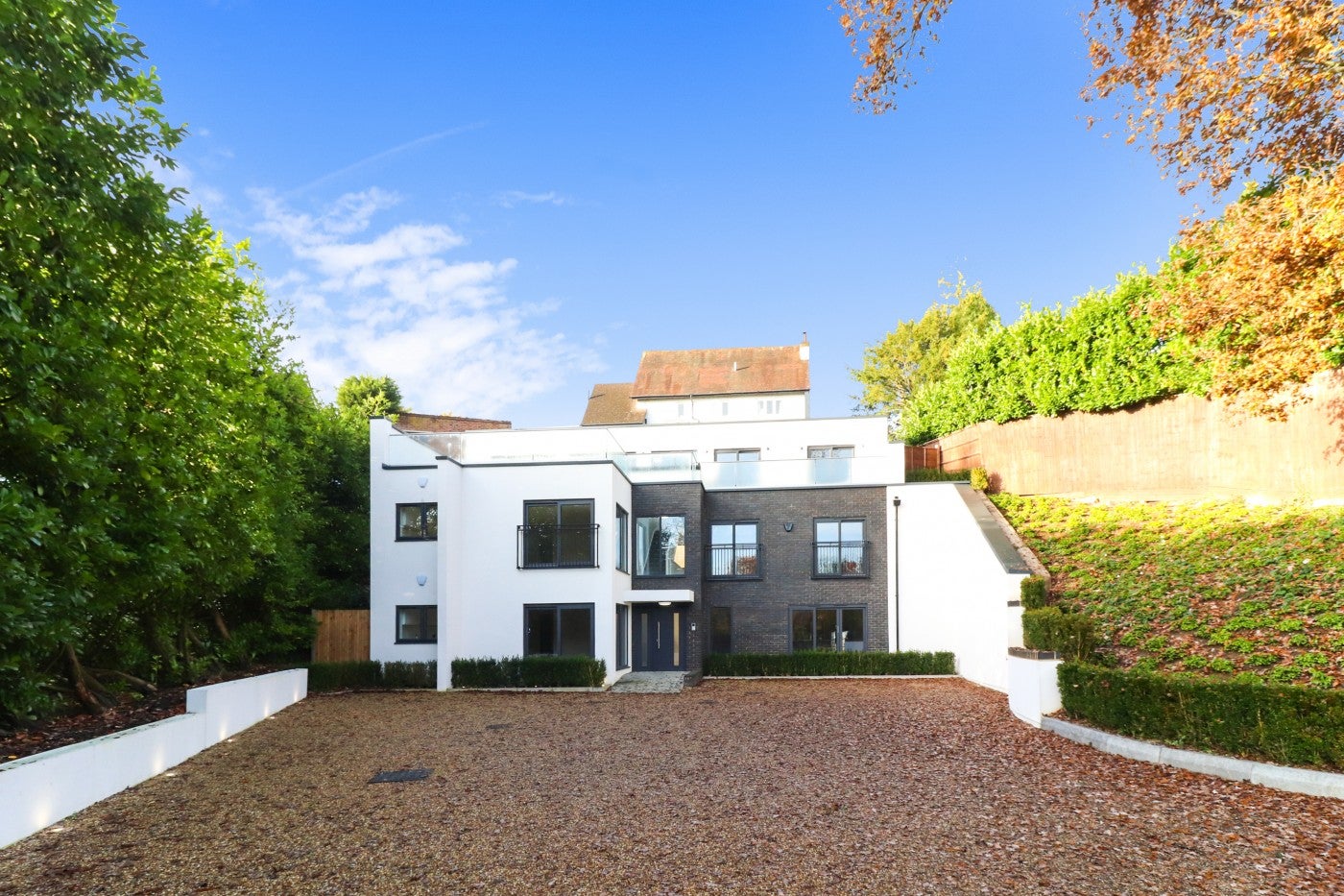 Flat Woodlands Close in Gerrards Cross