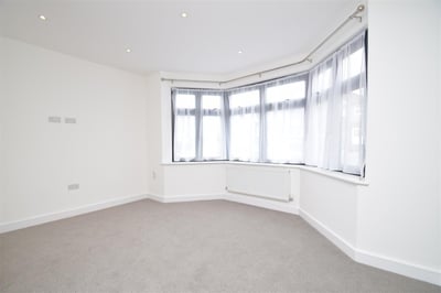 House Rossdale Drive in Greater London