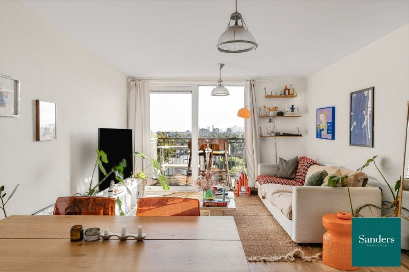 Flat Dalston Square in Greater London