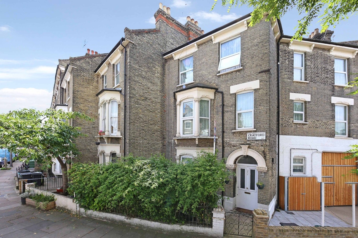 Flat Crayford Road in Greater London
