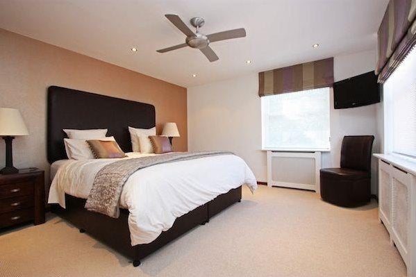 Flat Ennismore Gardens in City of Westminster