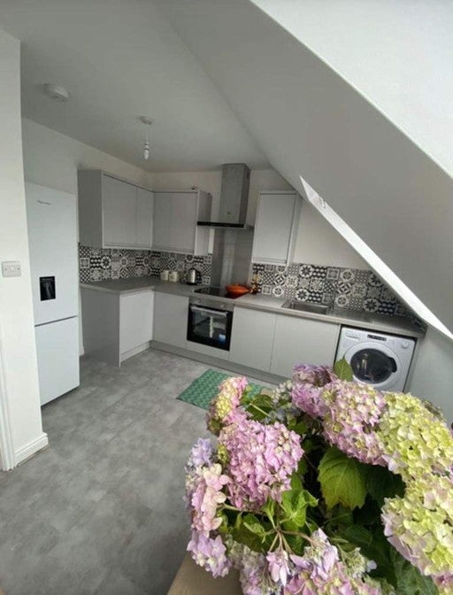 Room Whalebone Lane North in Greater London