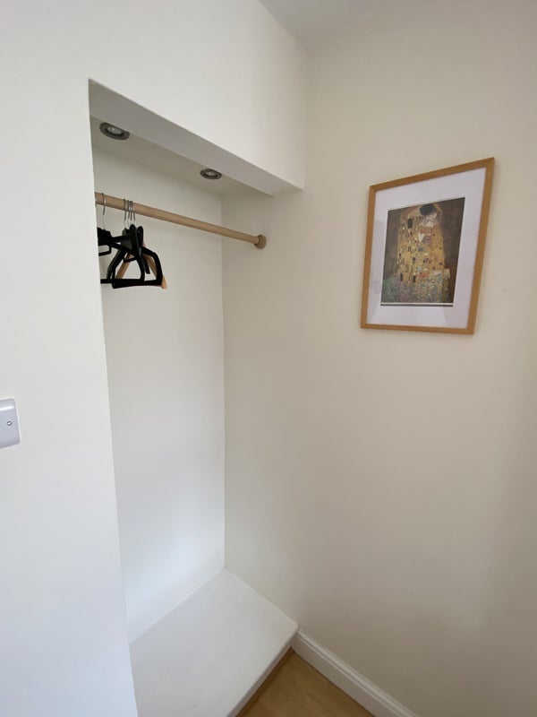 Room Sedgley Avenue in Nottingham