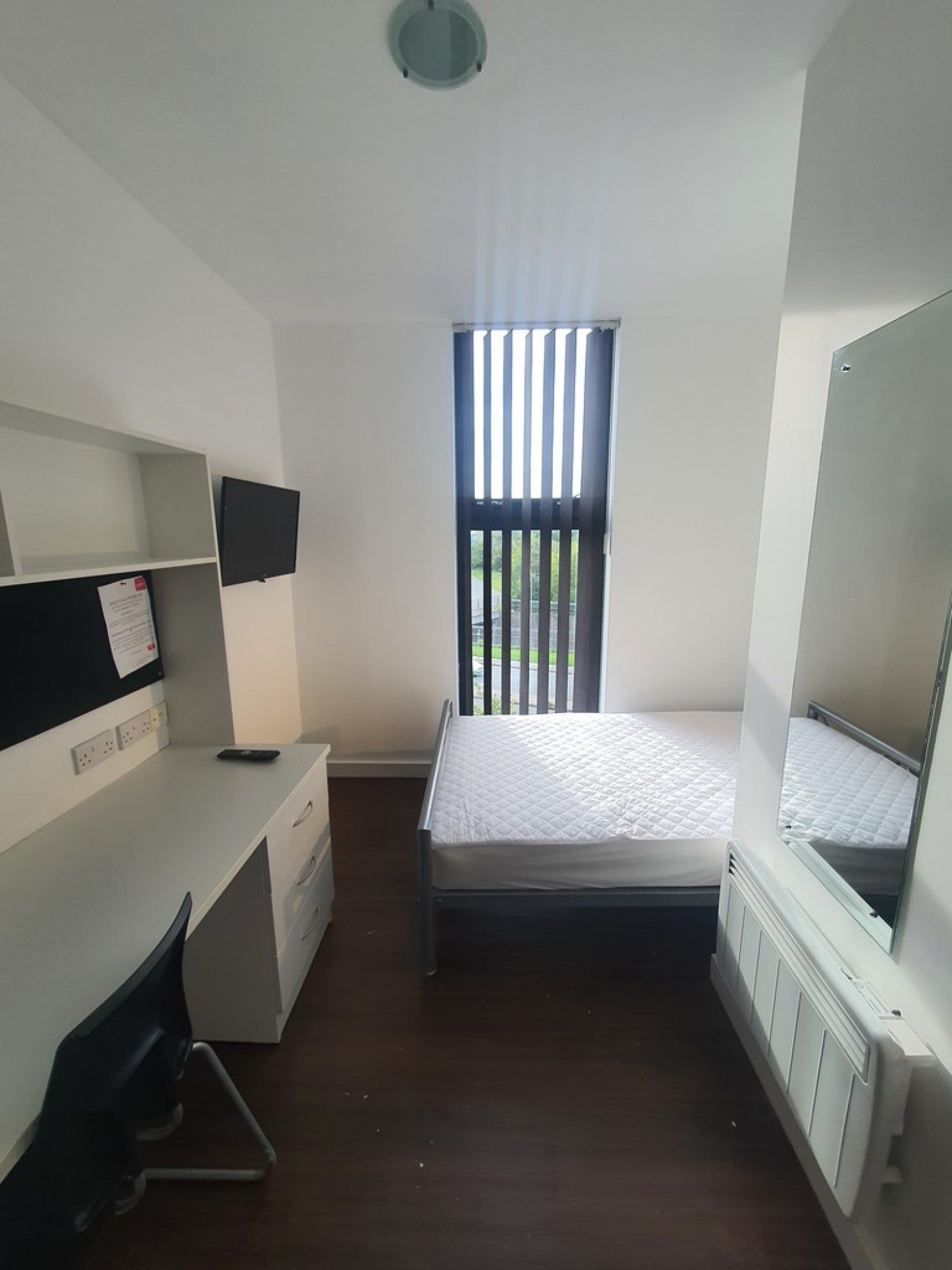 Room Clegg Street in Liverpool
