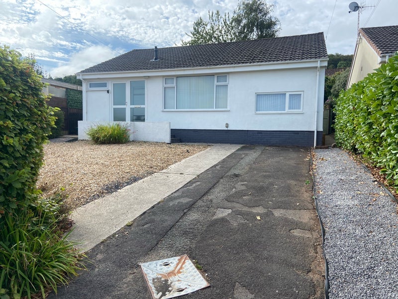 House Springfield Gardens in Banwell