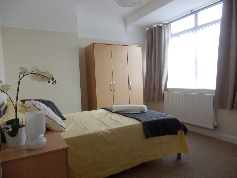 Room Stafford Road in Greater London