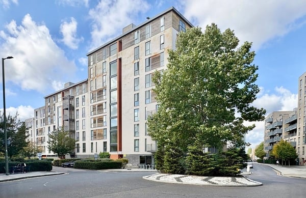 Flat Tanner Close in Greater London