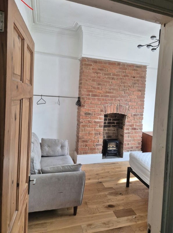 Room Fourth Avenue in Newcastle upon Tyne