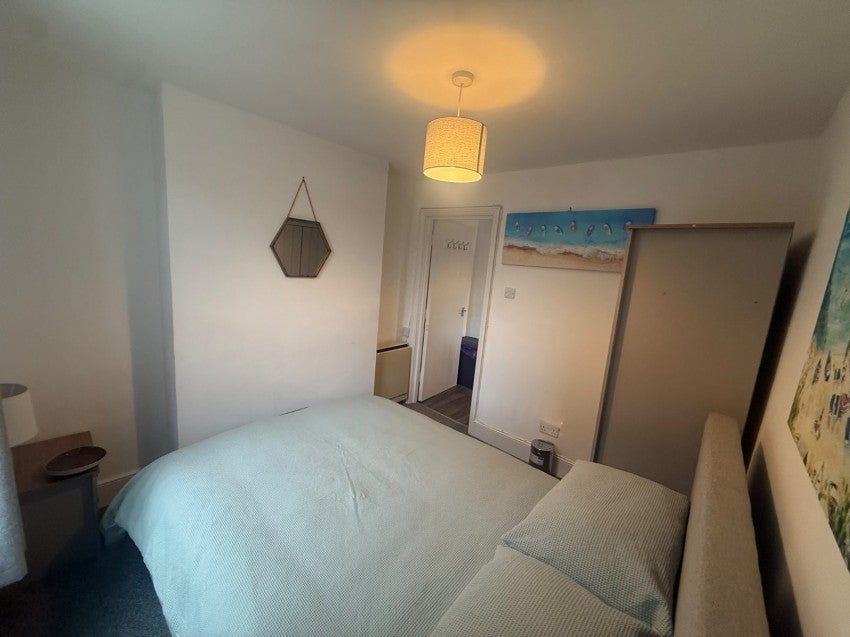 Flat Ranelagh Road in Deal
