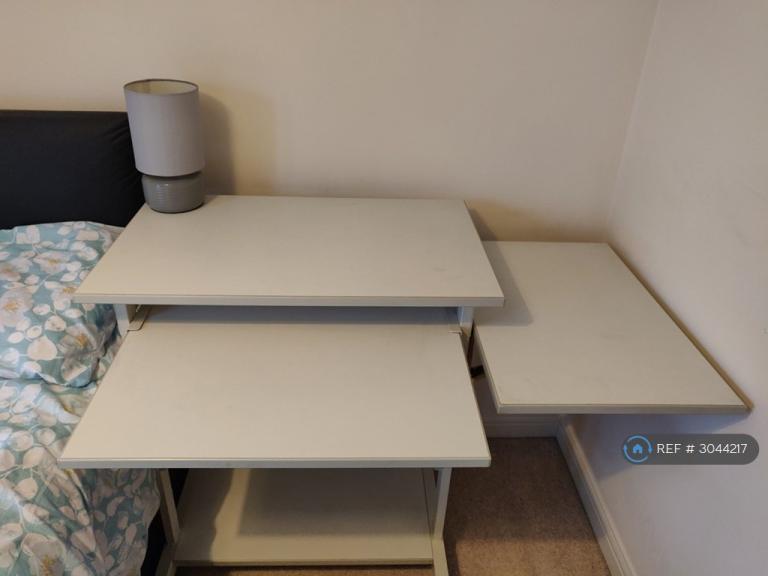 Room Wordsworth Road in Bristol