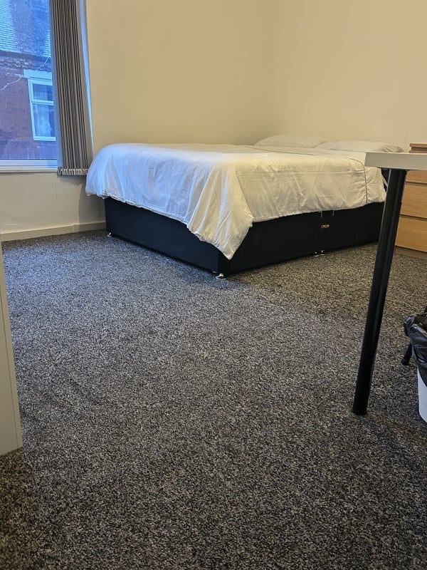 Room Carnforth Street in Manchester