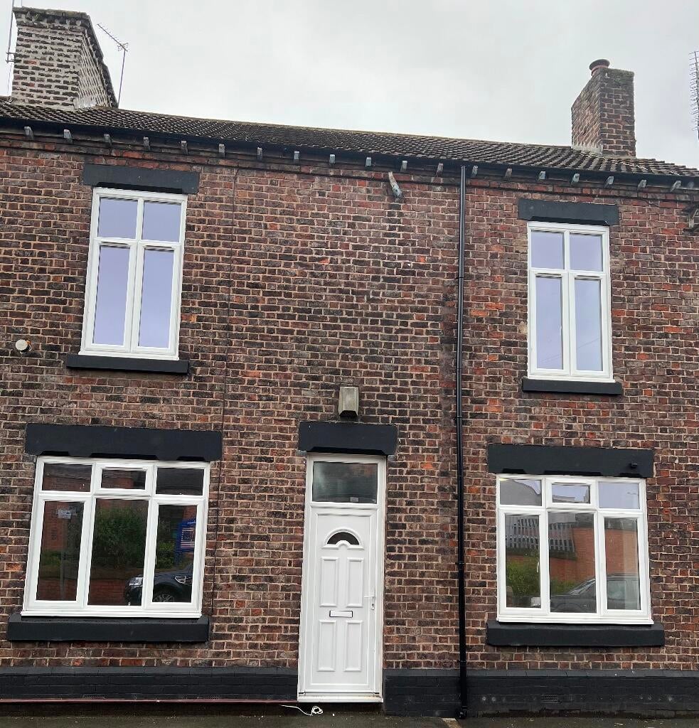 Room Lacey Street in Widnes