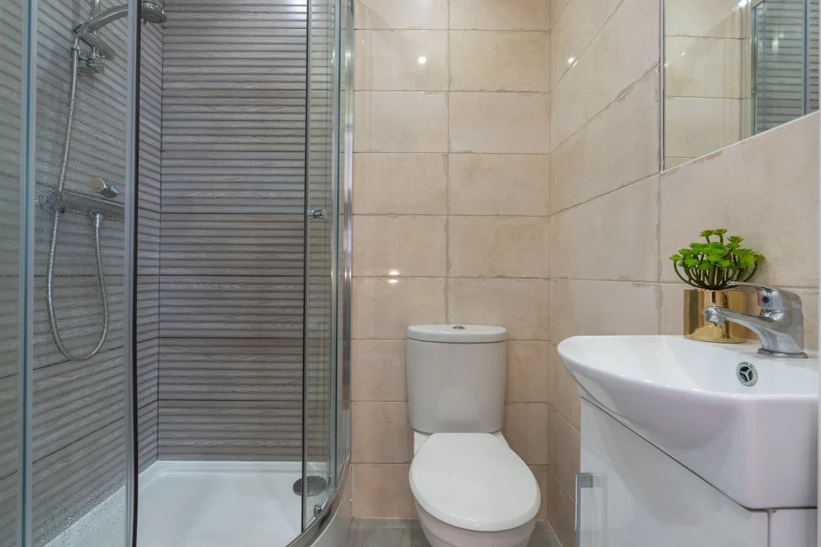 Flat Eskdale Terrace in Newcastle upon Tyne