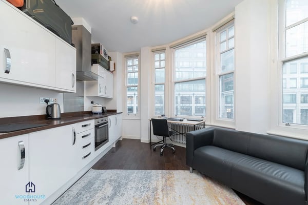 Flat Bishopsgate in City of London