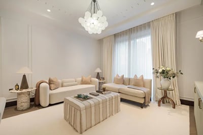 Flat Grosvenor Square in City of Westminster