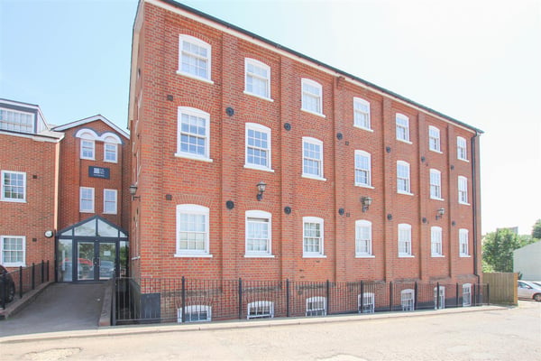 Flat Bearwalden Business Park in Uttlesford