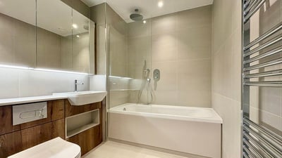 Flat Bodley Way in Greater London