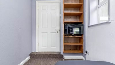 Room Market Street in Watford