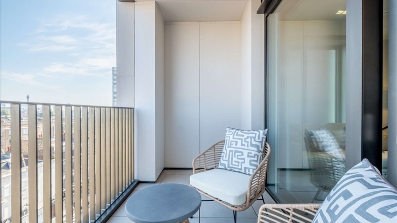 Flat Newcastle Place in City of Westminster