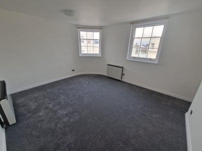 Flat Regent Place in Royal Leamington Spa