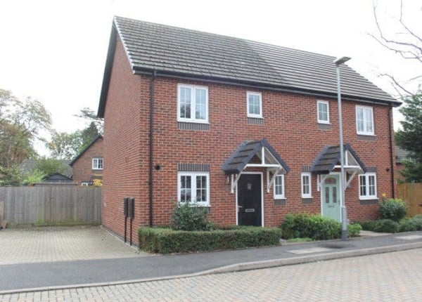 House Manor Grove in Stafford