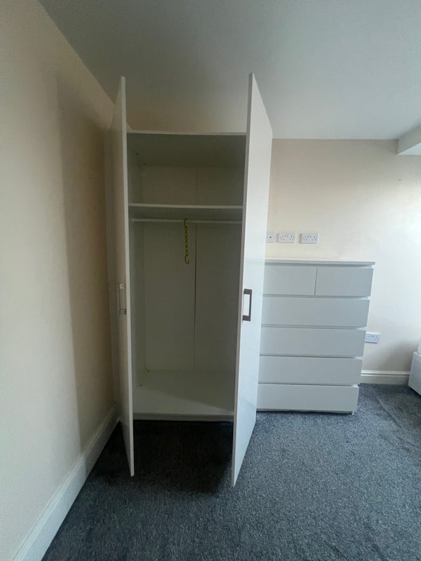 Room Wilmslow Road in Manchester