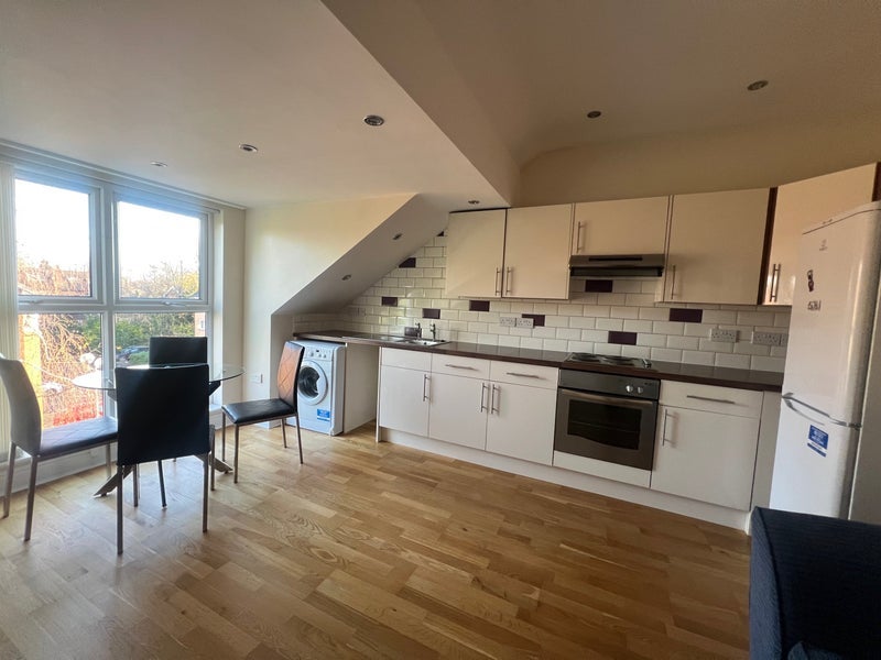 Room Wilmslow Road in Manchester