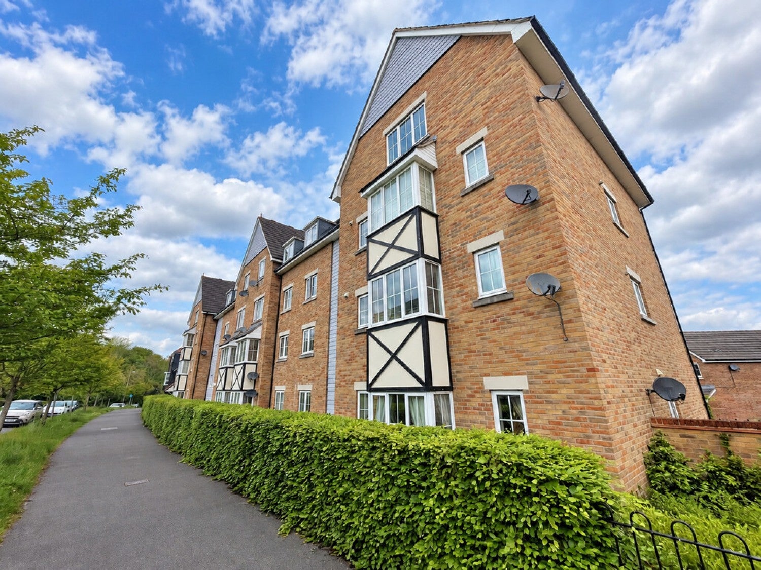 Flat Coppice Pale in Basingstoke and Deane