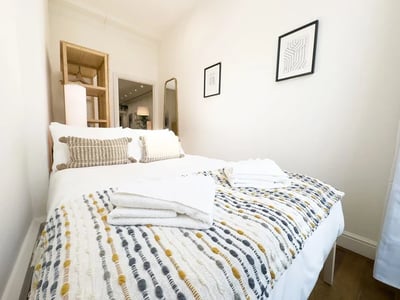Flat Whitehall in City of Westminster